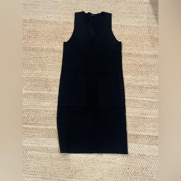 JOSEPH Milano Knitted Soft Wool Sleeveless Dress with Large Pockets, Deep V Neck - Picture 12 of 12